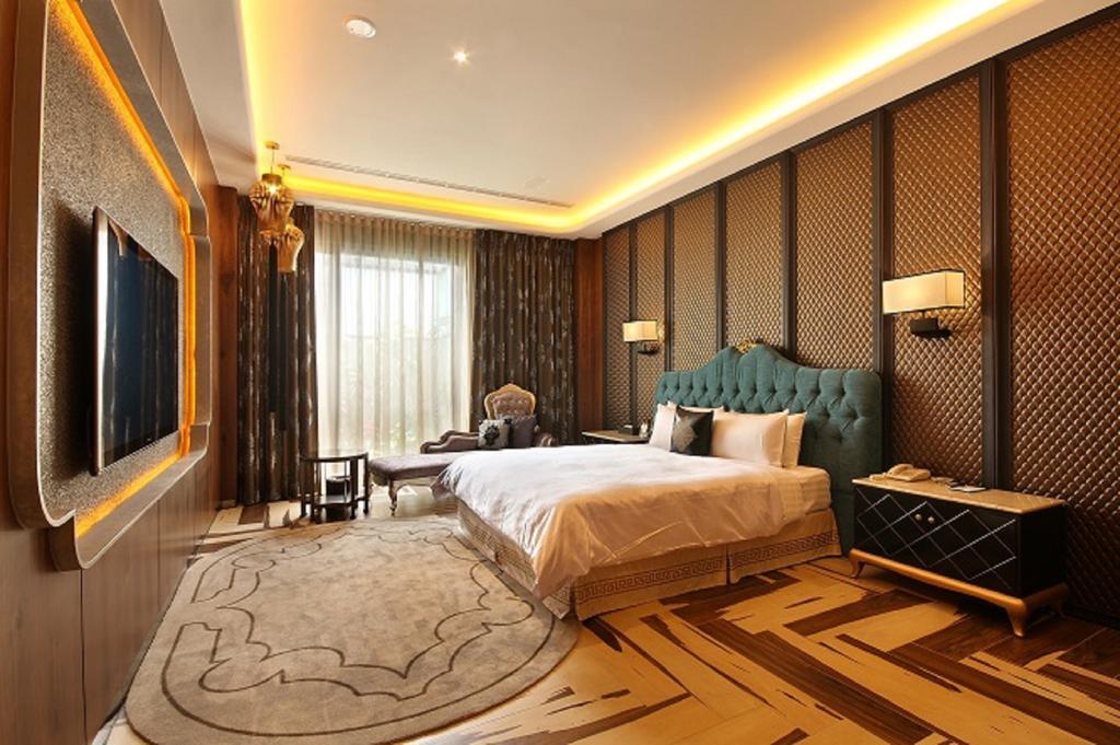 Mulan Motel Taichung Exterior photo