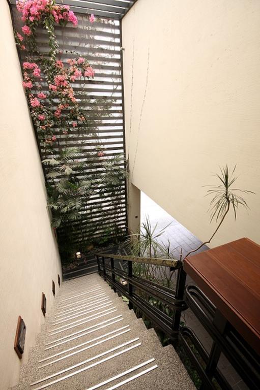 Mulan Motel Taichung Exterior photo