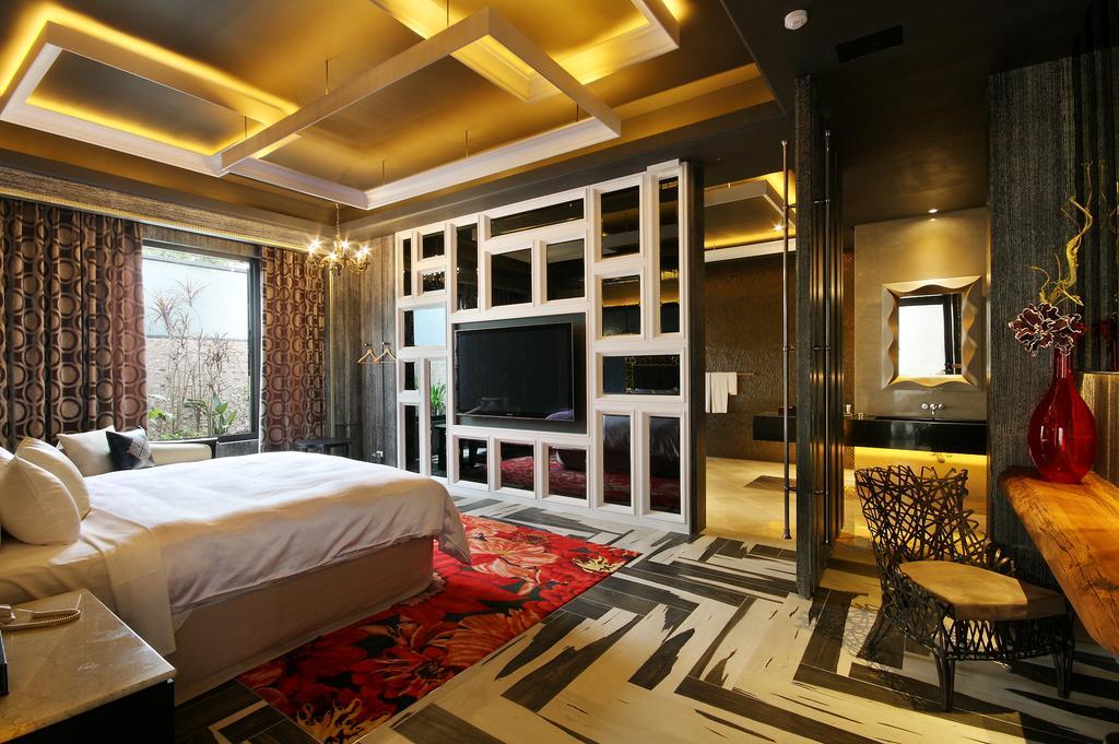 Mulan Motel Taichung Exterior photo