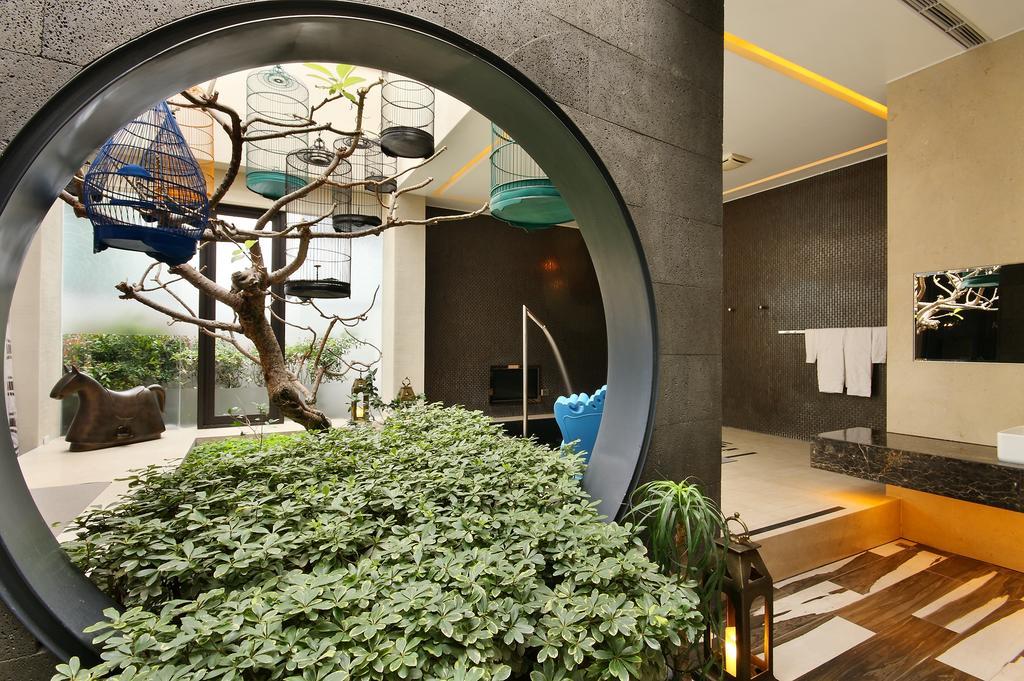 Mulan Motel Taichung Exterior photo