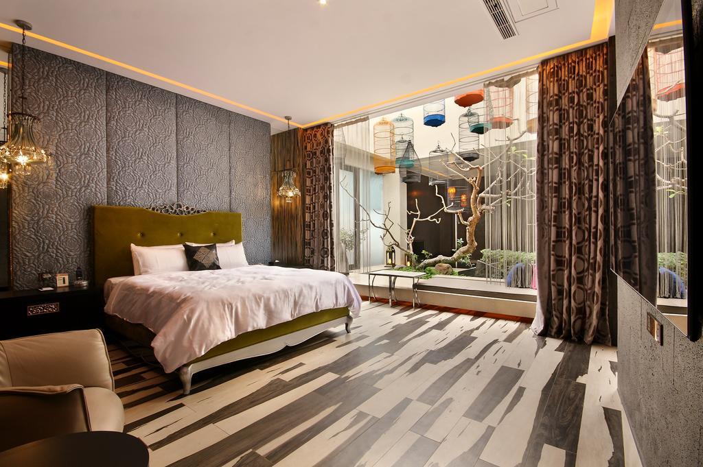 Mulan Motel Taichung Exterior photo