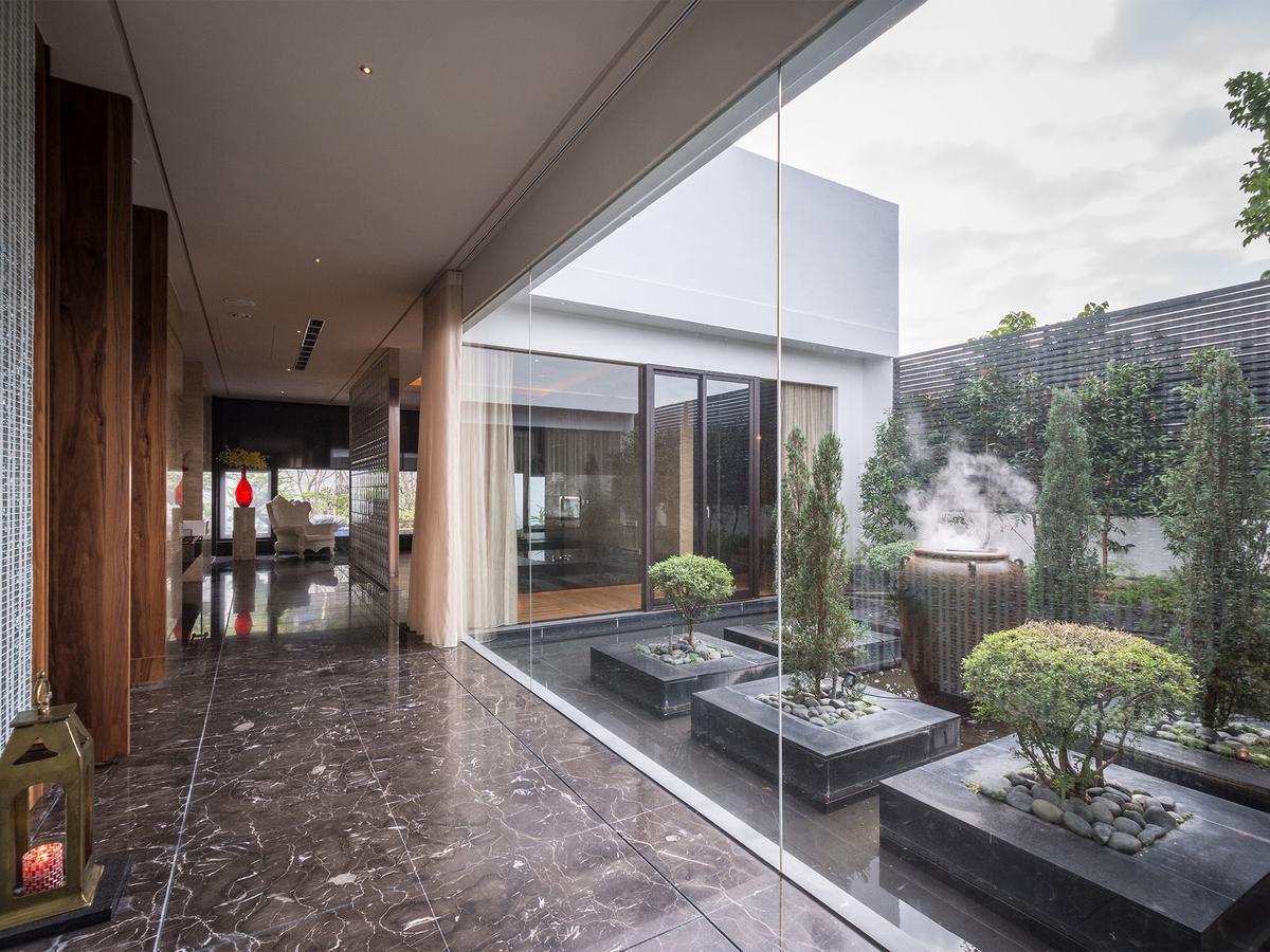 Mulan Motel Taichung Exterior photo