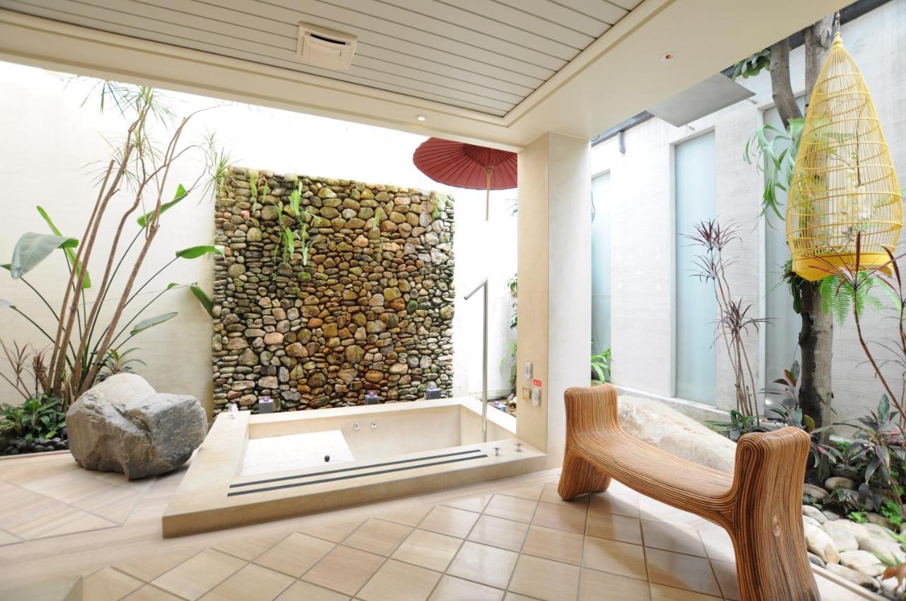 Mulan Motel Taichung Exterior photo