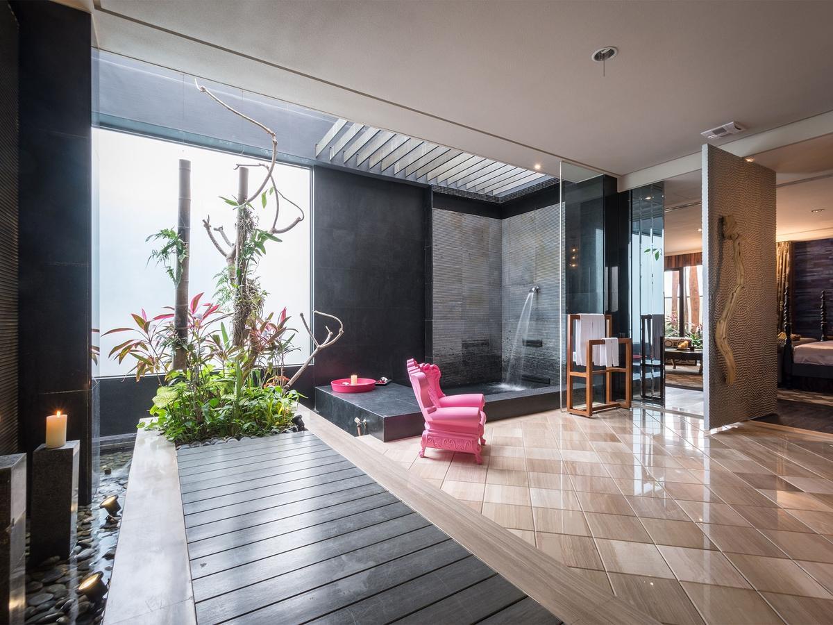 Mulan Motel Taichung Exterior photo