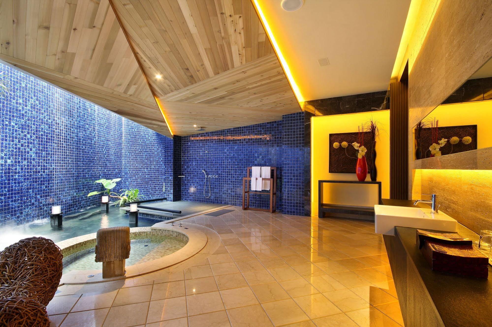 Mulan Motel Taichung Exterior photo